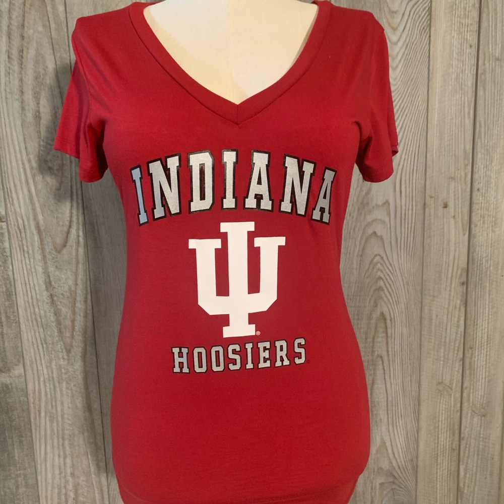 IU women’s shirt